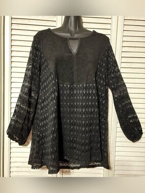 John Mark Med black lace crochet tunic with soft, suede-like yoke